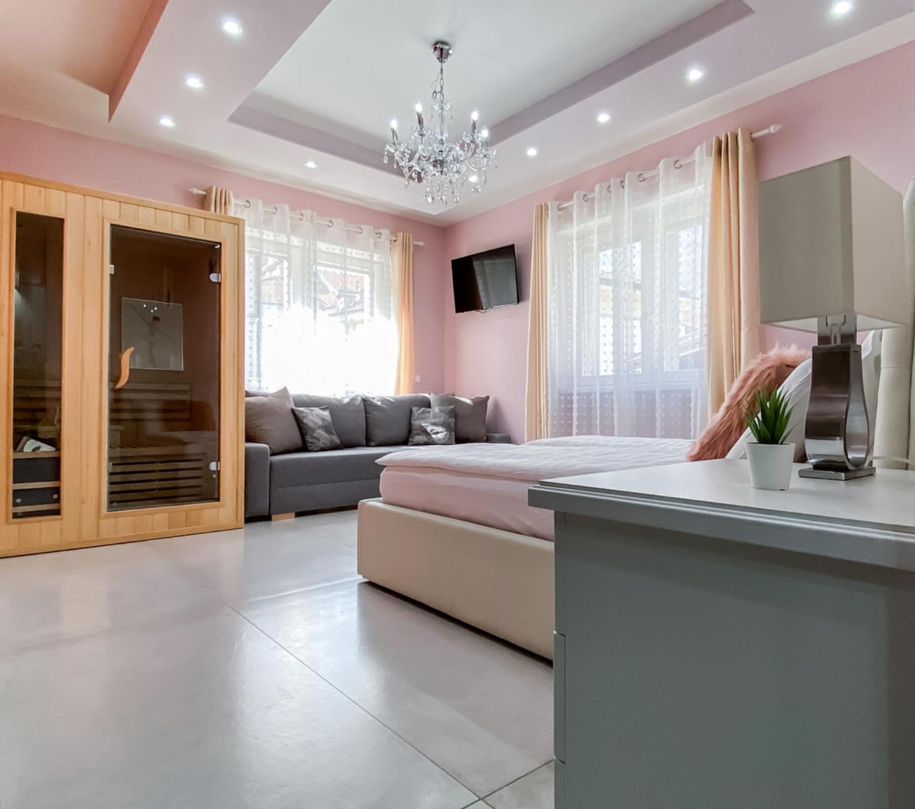 Klemi, Rooms In Old Town Dolomia Best Home Check In Automatico เตรนโต ภายนอก รูปภาพ